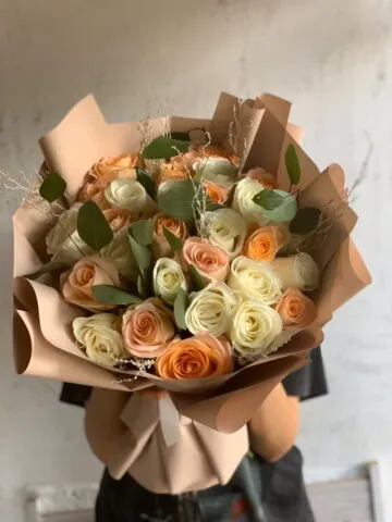Bouquet of 31 roses
