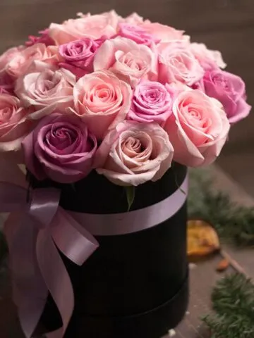 21 roses in a box