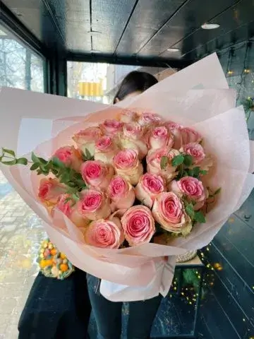 25 Esperance roses