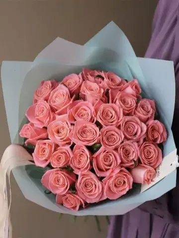 31 roses 70 centimeters