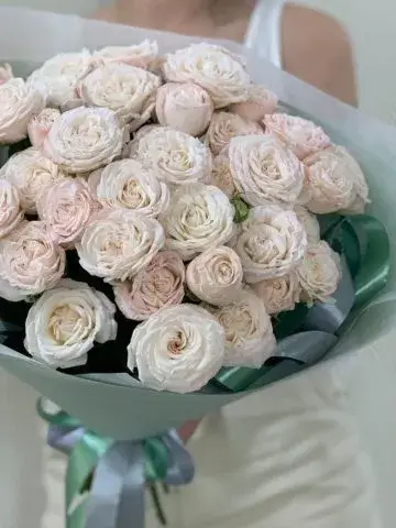 Bouquet of 11 Bombastic peony roses