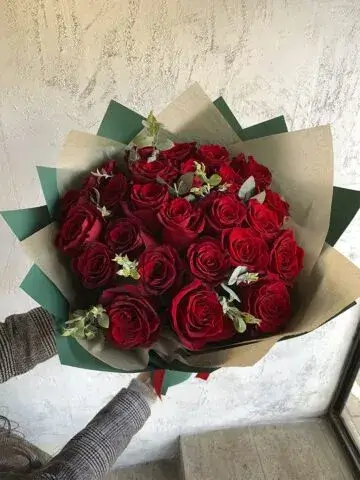 Bouquet of 23 roses