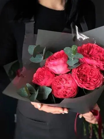 Bouquet of 5 pink roses