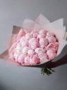 букет из 39 пионов