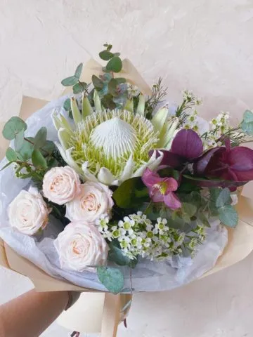 Sweet compliment bouquet