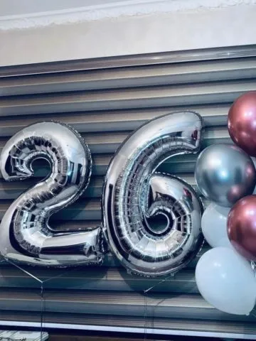 Balloon composition 26 years old