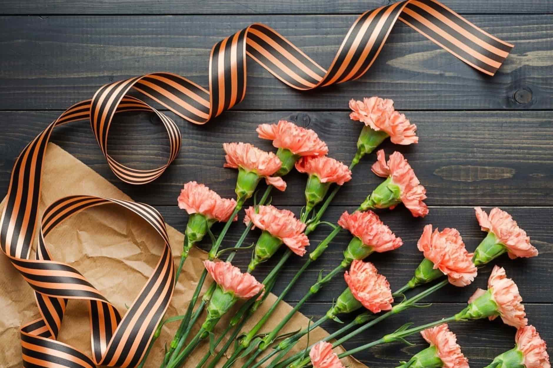 Why carnations are given on May 9