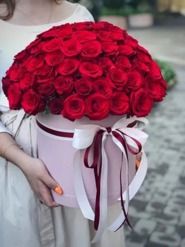 75 red roses in a box