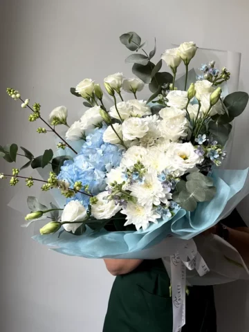 Moon river bouquet