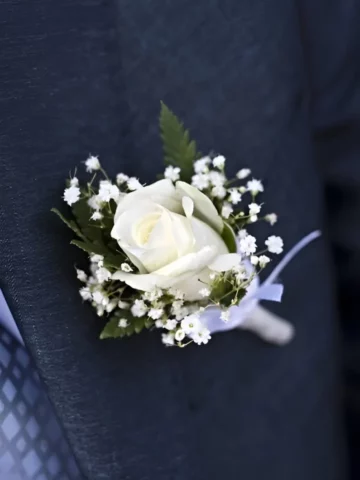 Moonlight boutonniere